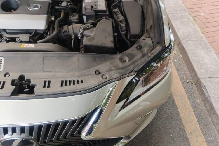 Used Lexus ES 2020 200 Excellence Edition Engine Bay Left