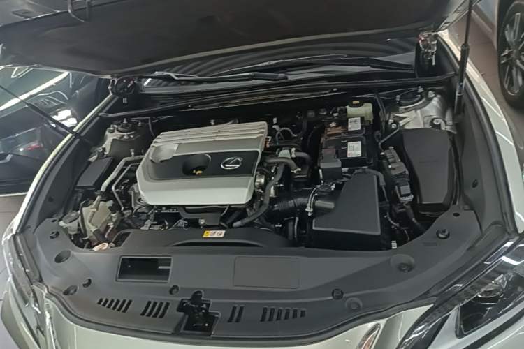 Used Lexus ES 2020 200 Excellence Edition Engine Bay