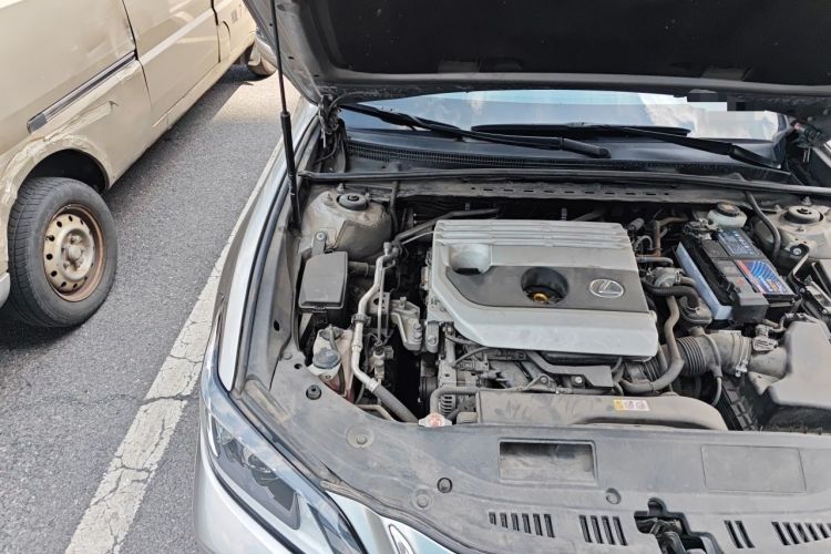 Used Lexus ES 2020 200 Excellence Edition Engine Bay Right