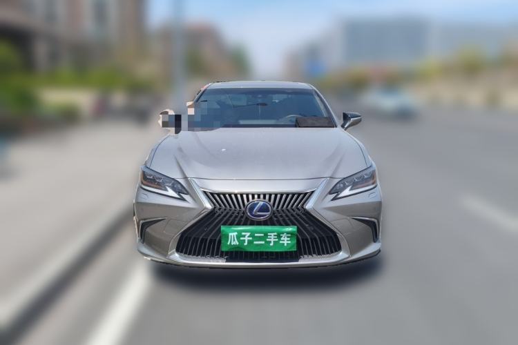 Used Lexus ES 2020 300h Deluxe Edition Exterior 1