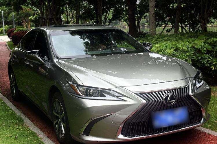 Used Lexus ES 2020 200 Excellence Edition Exterior 1
