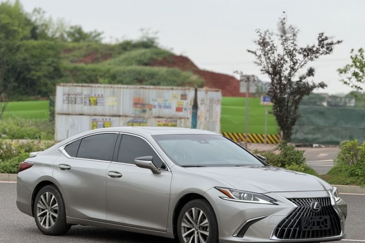 Used Lexus ES 2020 200 Excellence Edition Exterior 1