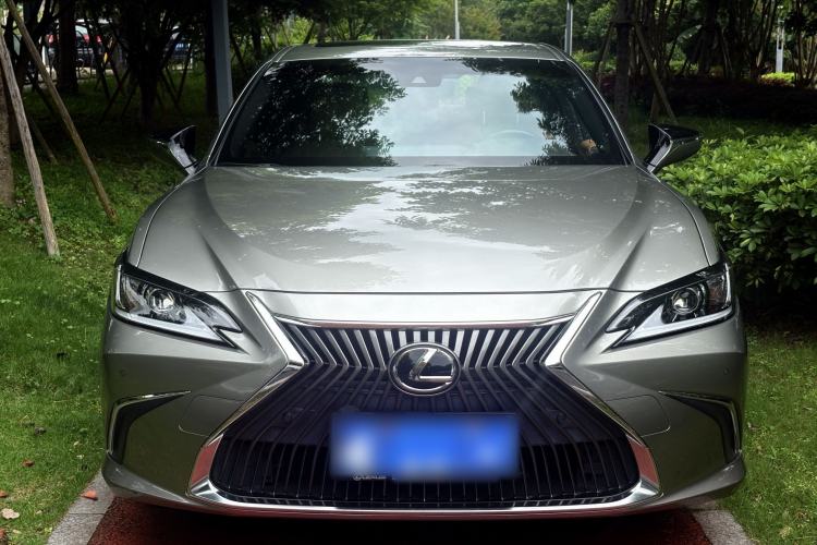 Used Lexus ES 2020 200 Excellence Edition Exterior 2