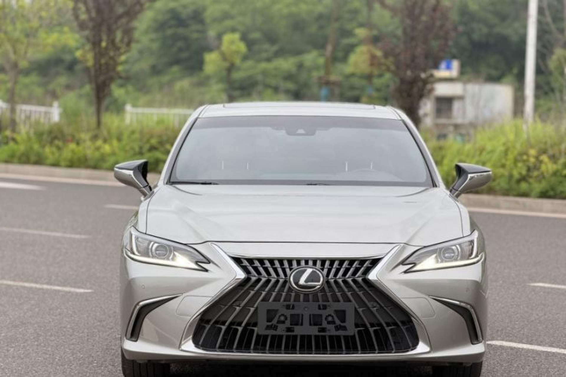 Used Lexus ES 2020 200 Excellence Edition Exterior 2