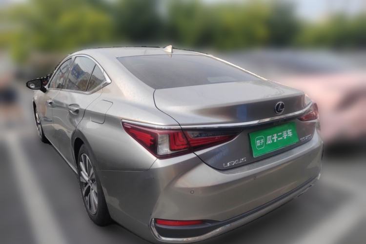 Used Lexus ES 2020 200 Excellence Edition Exterior 3