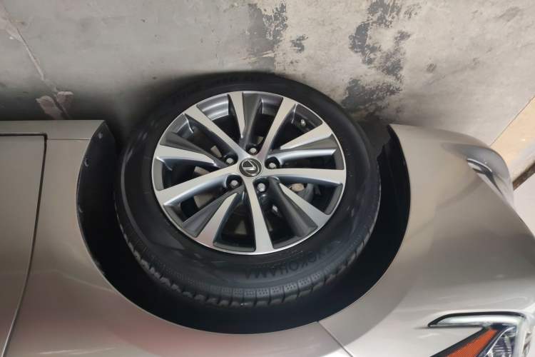Used Lexus ES 2020 200 Excellence Edition Exterior 4