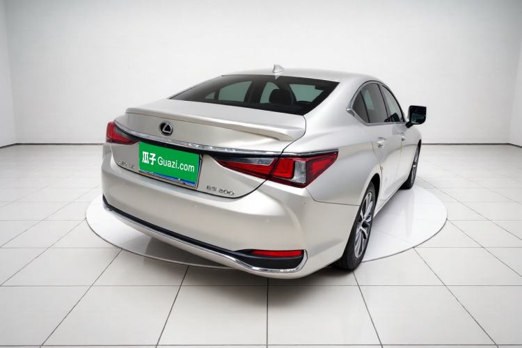Used Lexus ES 2020 200 Excellence Edition Exterior 5