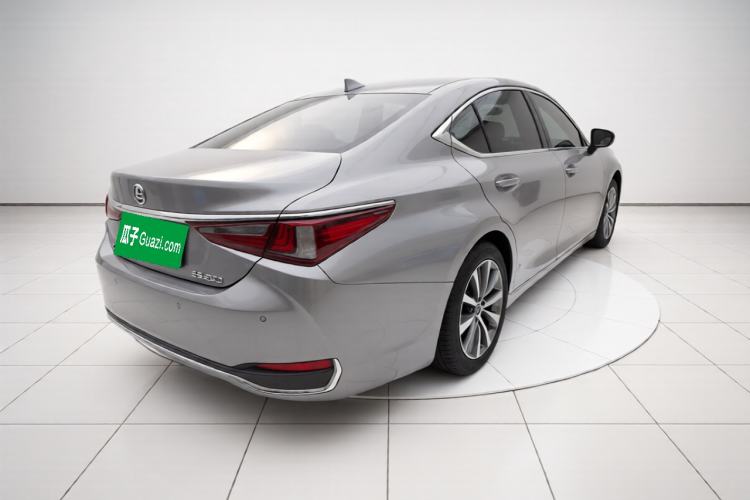 Used Lexus ES 2020 200 Excellence Edition Exterior 5