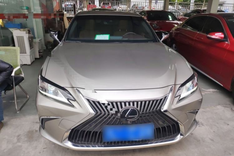 Used Lexus ES 2020 200 Excellence Edition Front