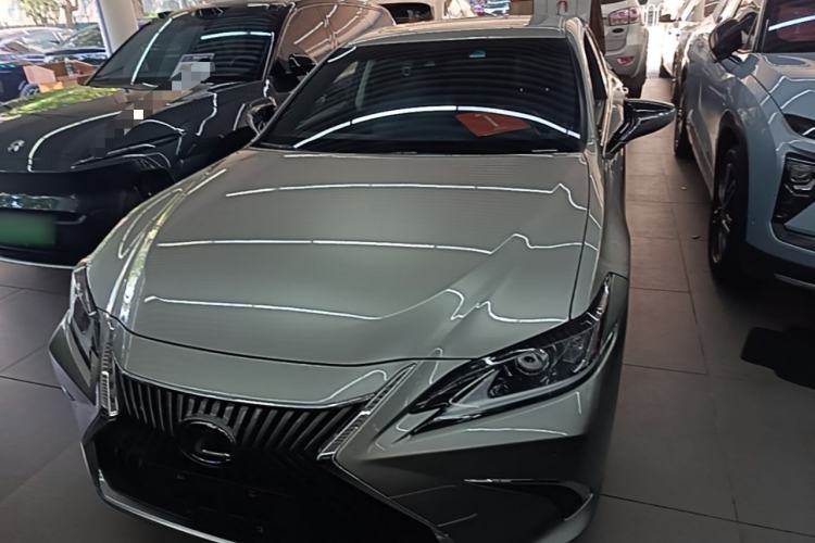 Used Lexus ES 2020 200 Excellence Edition Front