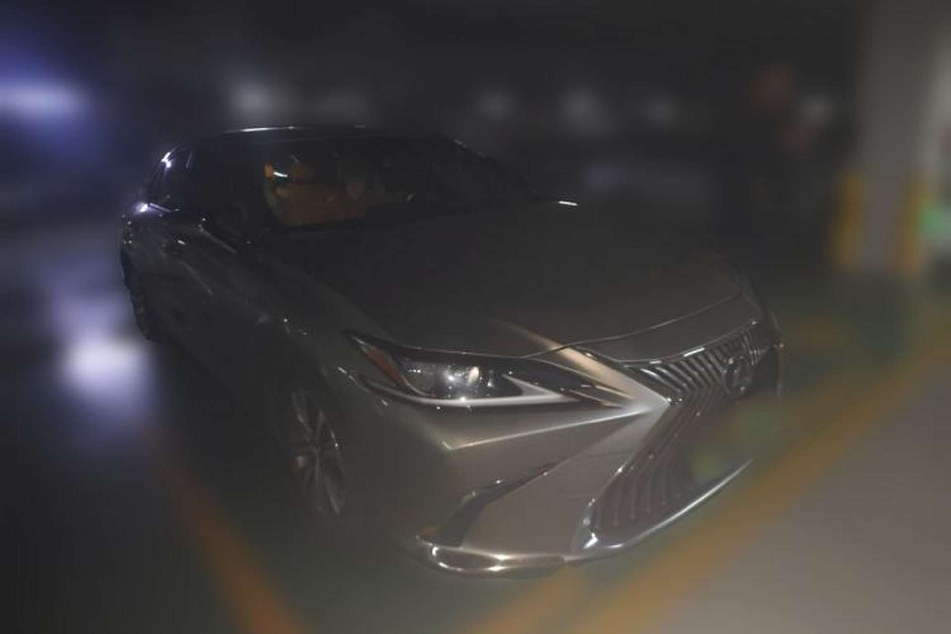 Used Lexus ES 2020 200 Luxury Edition Front Right 45 Deg