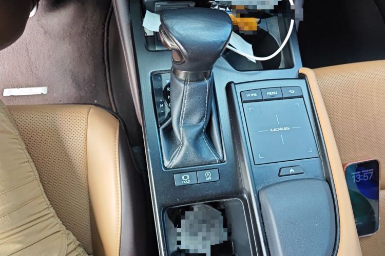 Used Lexus ES 2020 200 Excellence Edition Gear Lever