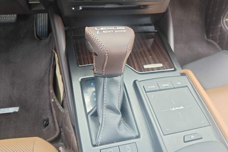 Used Lexus ES 2020 200 Luxury Edition Gear Lever