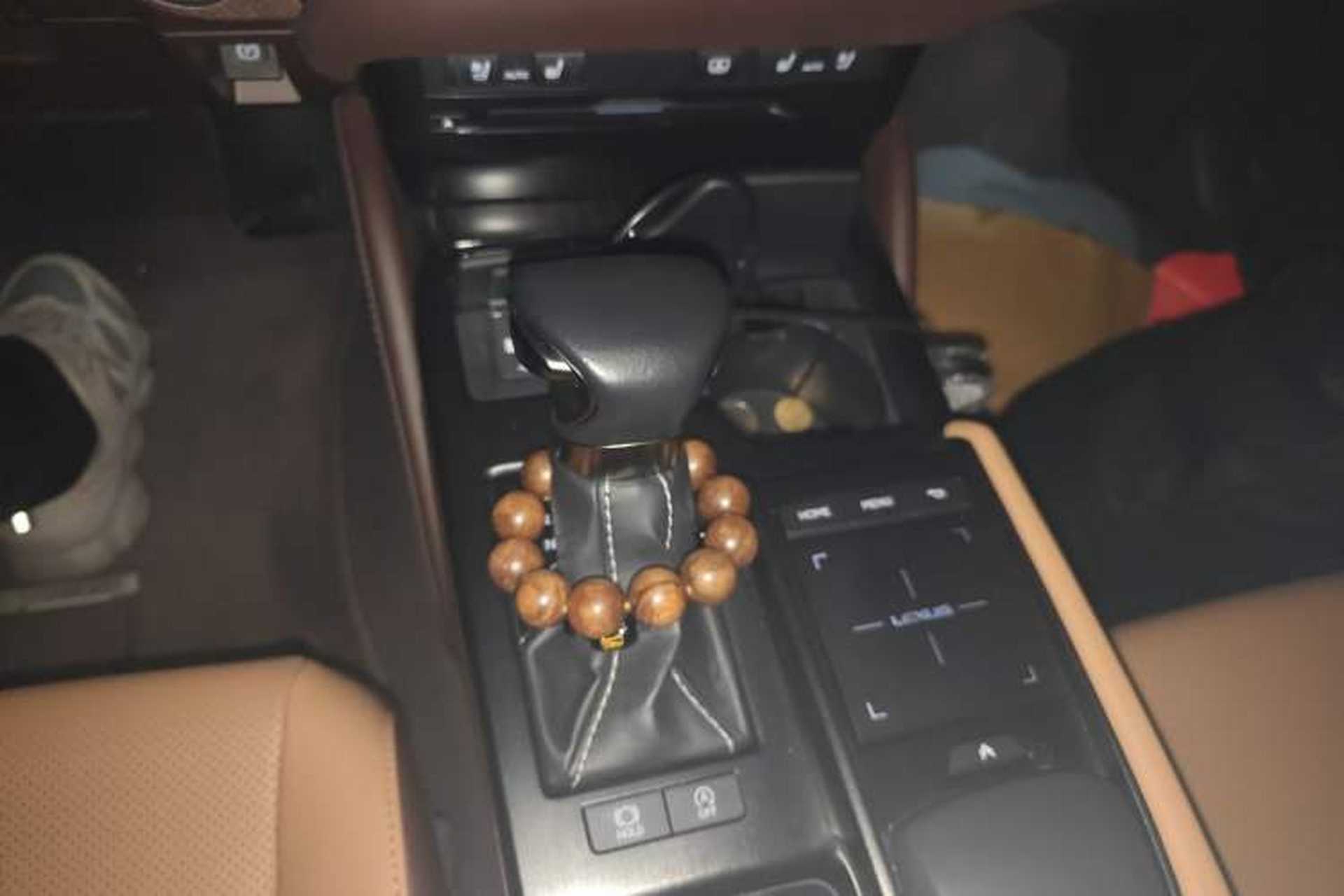 Used Lexus ES 2020 200 Luxury Edition Gear Lever