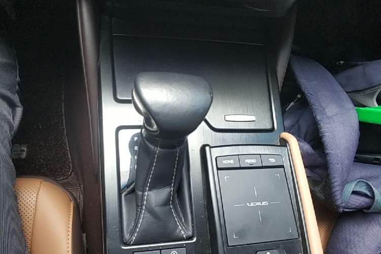 Used Lexus ES 2020 200 Excellence Edition Gear Lever