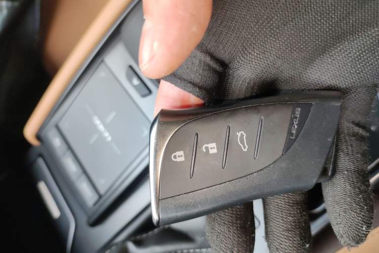 Used Lexus ES 2020 200 Excellence Edition Interior 1