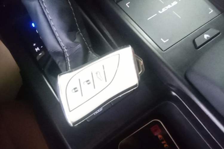 Used Lexus ES 2020 200 Luxury Edition Interior 1