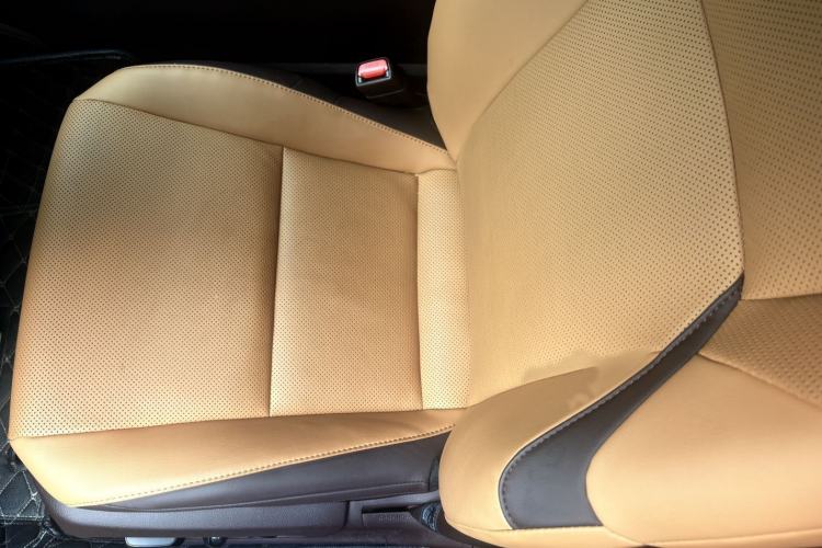 Used Lexus ES 2020 200 Excellence Edition Interior 8