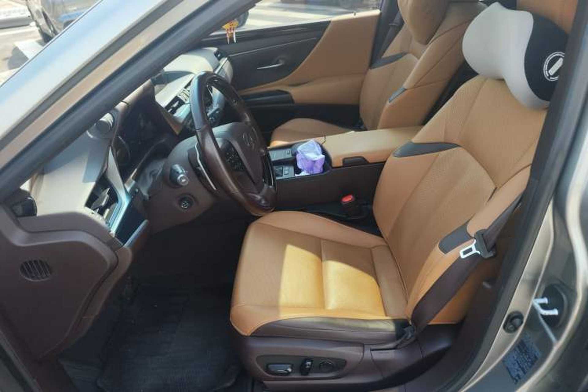 Used Lexus ES 2020 200 Luxury Edition Left Front Seat