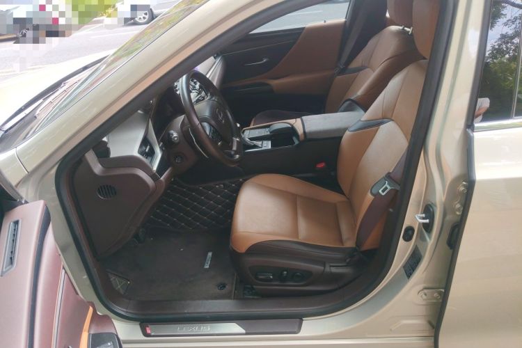 Used Lexus ES 2020 200 Excellence Edition Left Front Seat