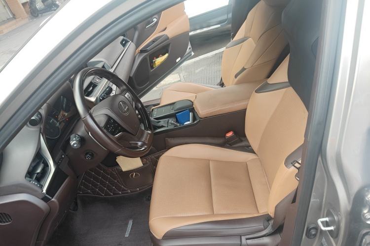 Used Lexus ES 2020 200 Luxury Edition Left Front Seat