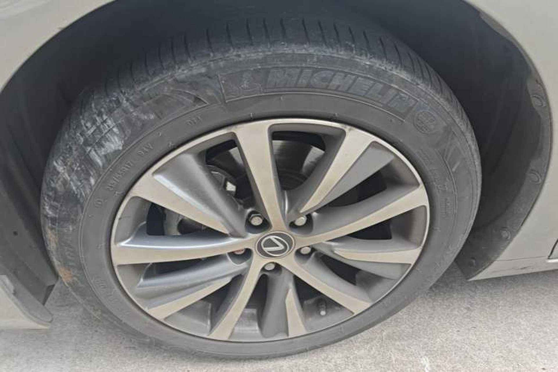 Used Lexus ES 2020 200 Excellence Edition Left Front Wheel Hub