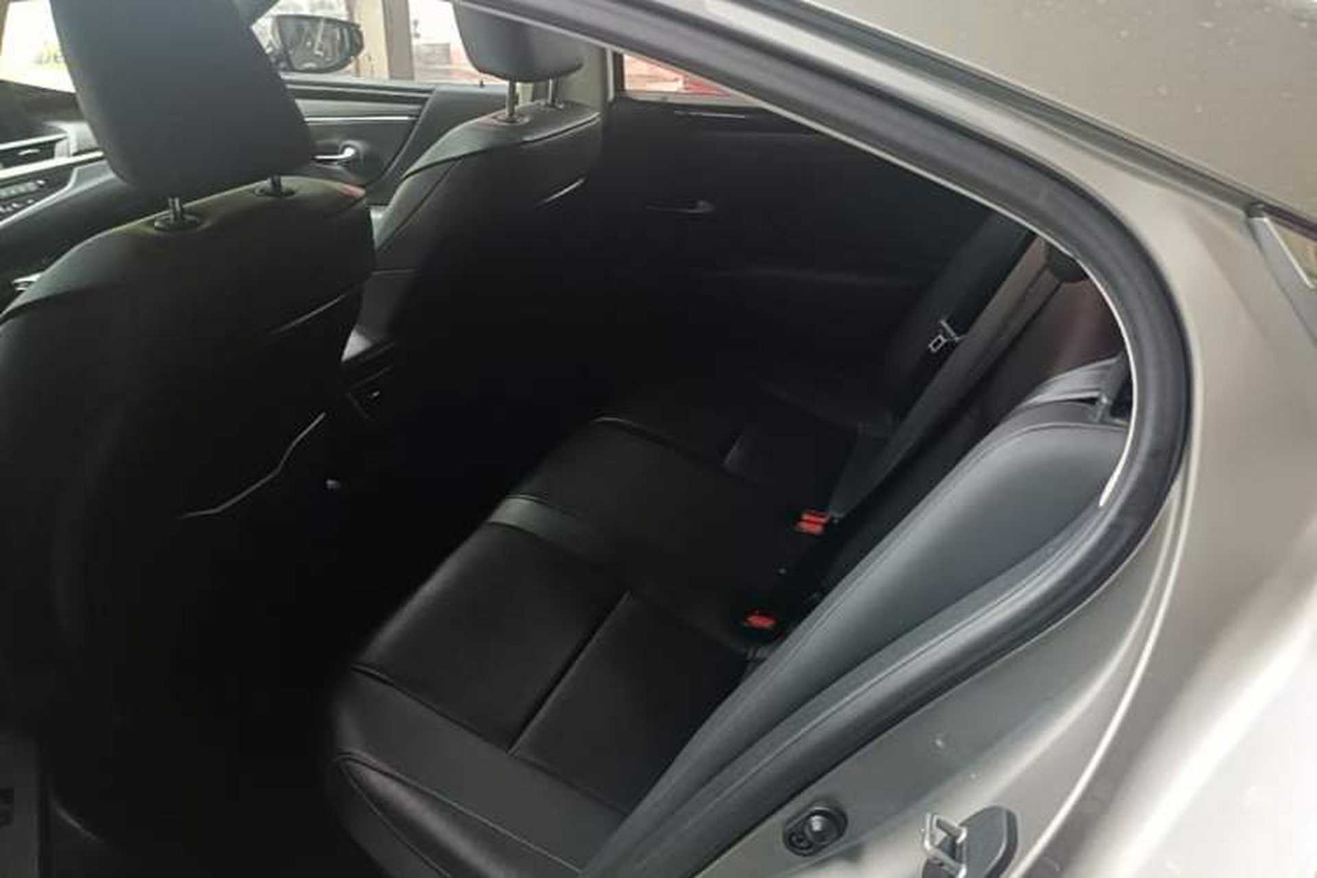 Used Lexus ES 2020 300h Premier Edition Left Rear Seat