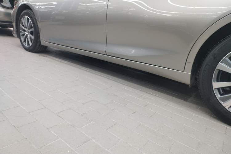 Used Lexus ES 2020 260 Excellence Edition Left Side Sill