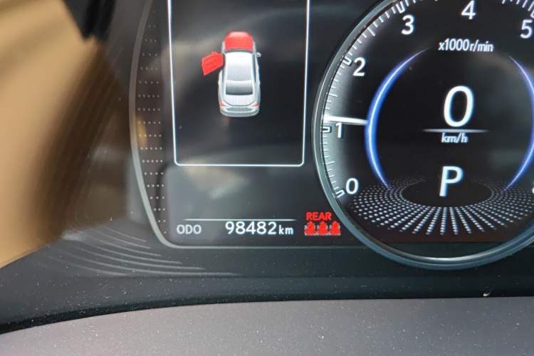 Used Lexus ES 2020 200 Excellence Edition Odometer Close Up