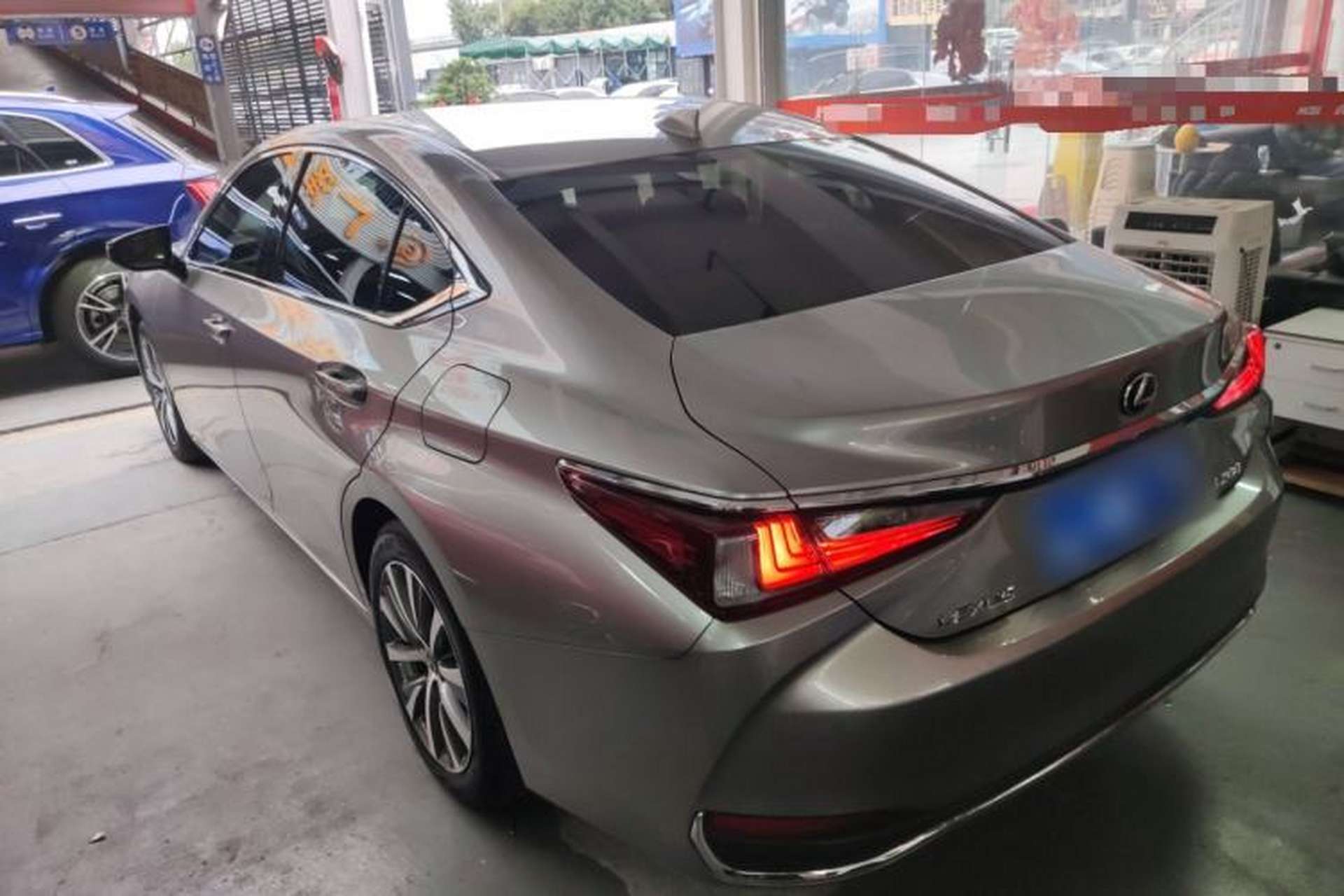 Used Lexus ES 2020 200 Excellence Edition Rear Left 45 Deg