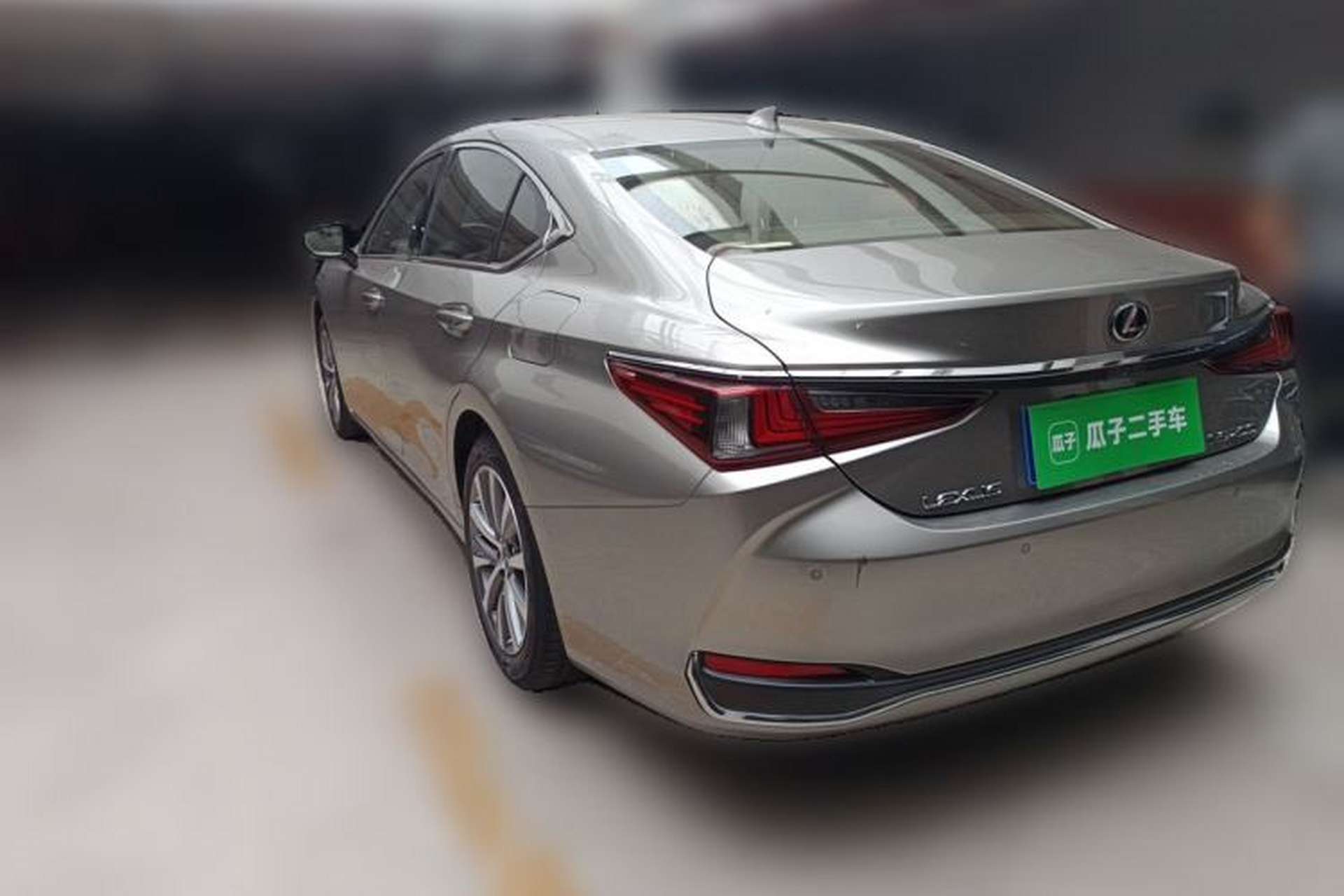 Used Lexus ES 2020 200 Excellence Edition Rear Left 45 Deg