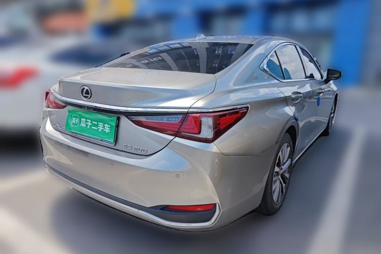 Used Lexus ES 2020 200 Excellence Edition Rear Right 45 Deg