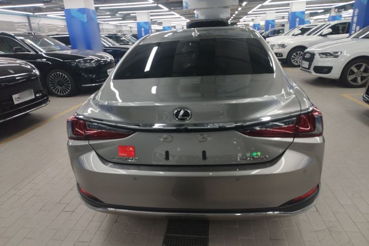 Used Lexus ES 2020 260 Excellence Edition Rear