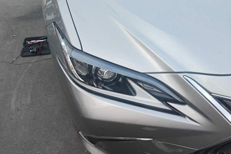 Used Lexus ES 2020 200 Luxury Edition Right Front Headlight