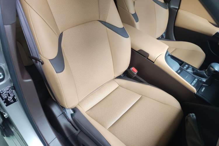 Used Lexus ES 2020 200 Excellence Edition Right Front Seat
