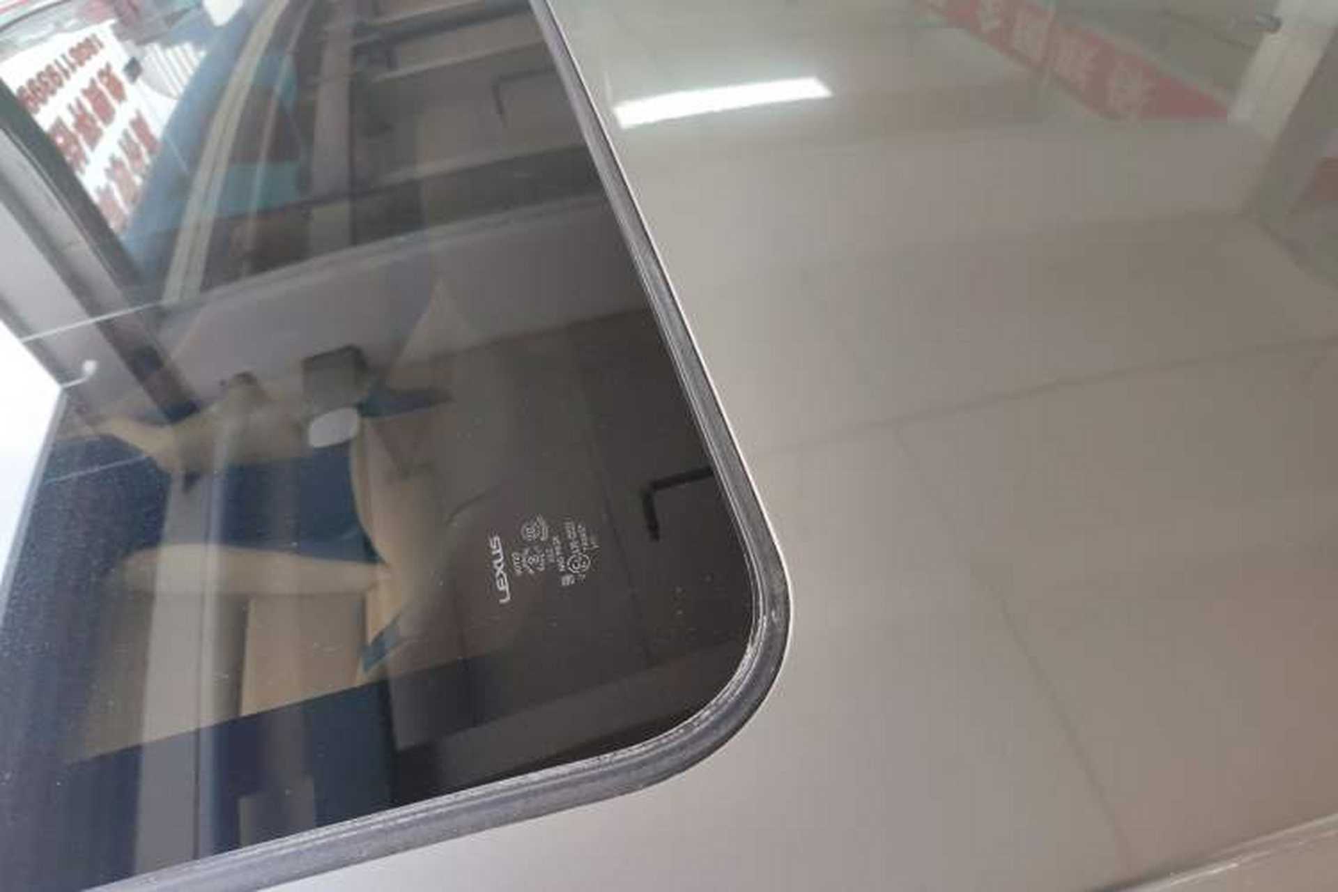 Used Lexus ES 2020 200 Excellence Edition Roof
