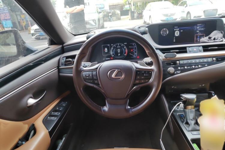 Used Lexus ES 2020 200 Excellence Edition Steering Wheel