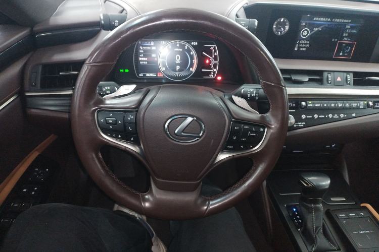 Used Lexus ES 2020 260 Excellence Edition Steering Wheel