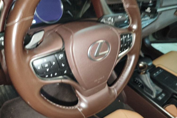 Used Lexus ES 2020 200 Excellence Edition Steering Wheel