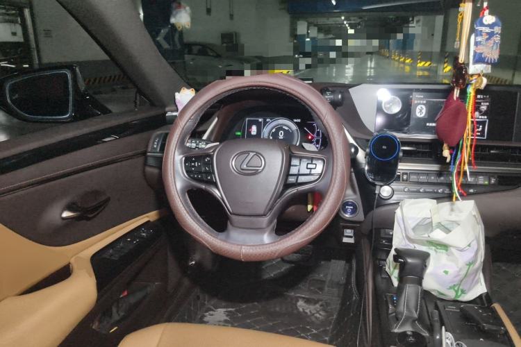 Used Lexus ES 2020 300h Premier Edition Steering Wheel