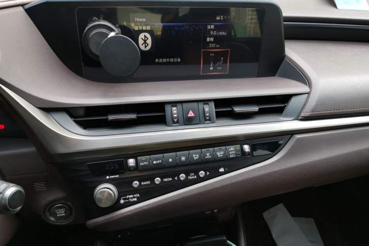 Used Lexus ES 2020 200 Excellence Edition Audio And AC Panel