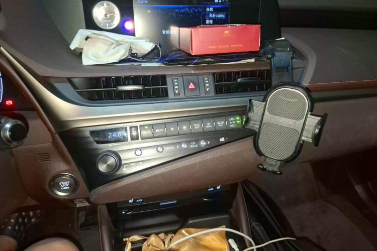 Used Lexus ES 2020 200 Excellence Edition Audio And AC Panel