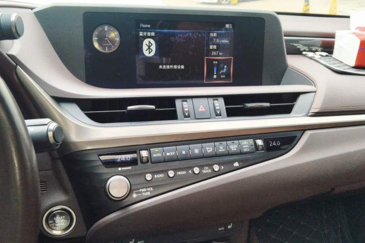 Used Lexus ES 2020 260 Excellence Edition Audio And AC Panel