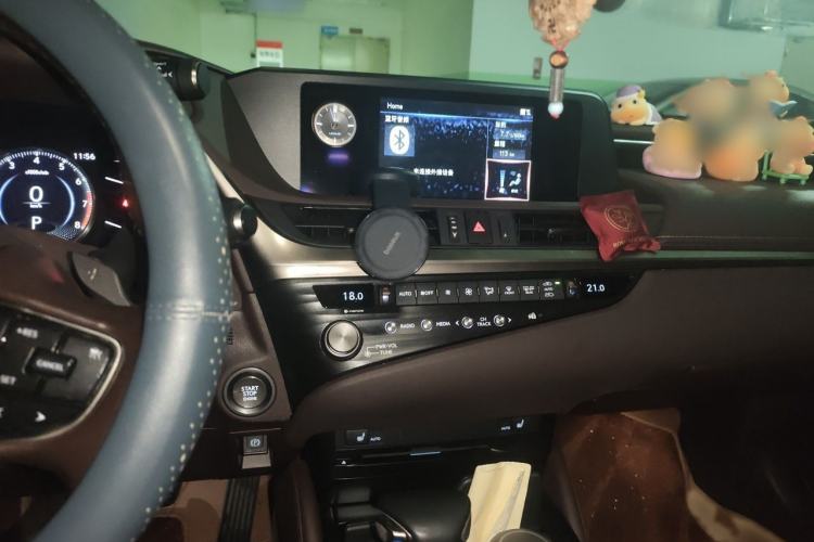 Used Lexus ES 2020 200 Excellence Edition Audio And AC Panel