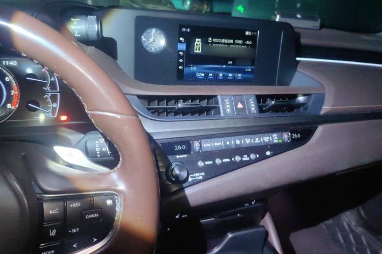 Used Lexus ES 2020 200 Excellence Edition Audio And AC Panel