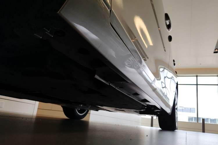 Used Lexus ES 2020 200 Excellence Edition Chassis Front Left