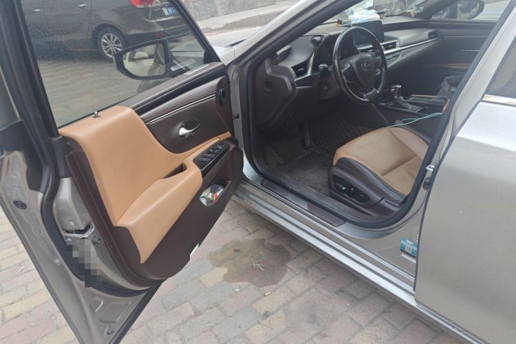 Used Lexus ES 2020 200 Excellence Edition Driver Seat