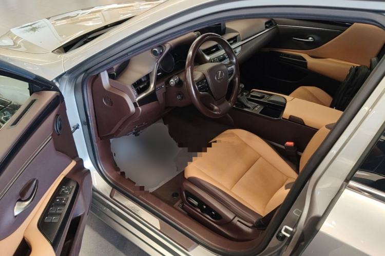 Used Lexus ES 2020 200 Excellence Edition Driver Seat