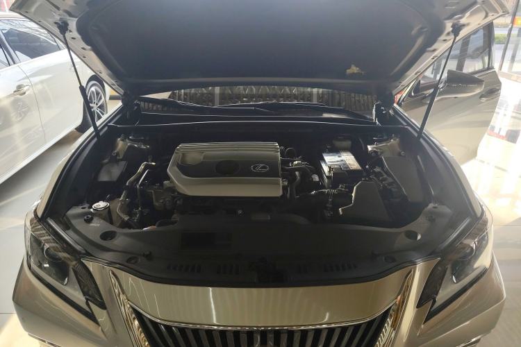Used Lexus ES 2020 200 Excellence Edition Engine Bay