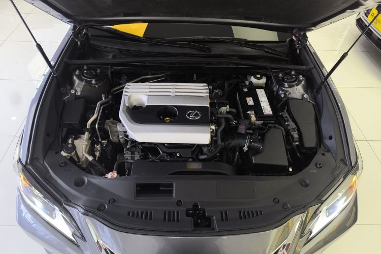 Used Lexus ES 2020 200 Luxury Edition Engine Bay